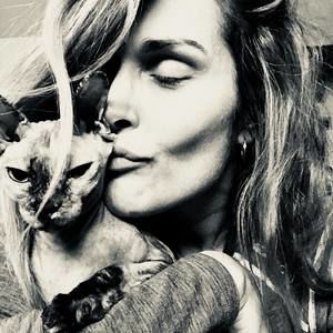 Meet your Posher, Nathalie